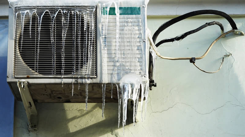 علت یخ‌زدگی کولرگازی پنجره‌ای در شب + ذکر ۱۰ دلیل برای یخ زدگی رادیات کولر در تابستان