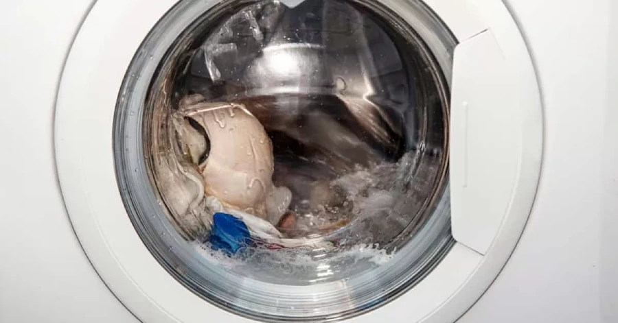 عدم تخلیه کامل ماشین لباسشویی