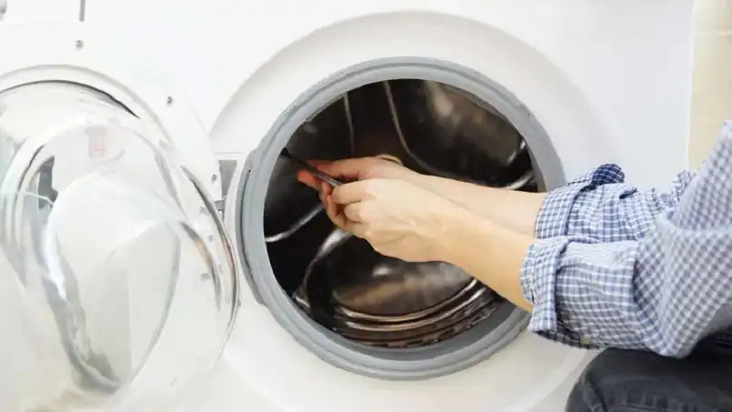 عدم دقت در نصب درست اتصال شیر آب ماشین لباسشویی